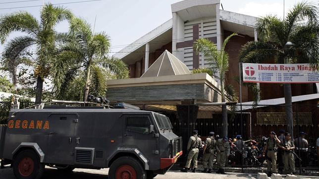 Al menos dos muertos en un atentado contra una iglesia cristiana en Java