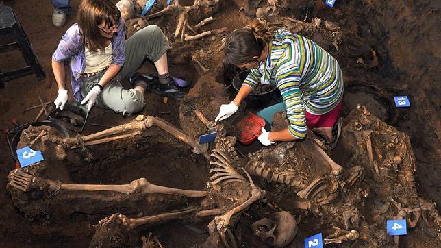 Entregan a la Justicia argentina fotografías inéditas de desaparecidos en los «vuelos de la muerte»