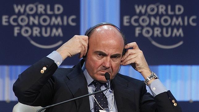 De Guindos: «La inyección de liquidez del BCE no es la cura final para la eurozona»