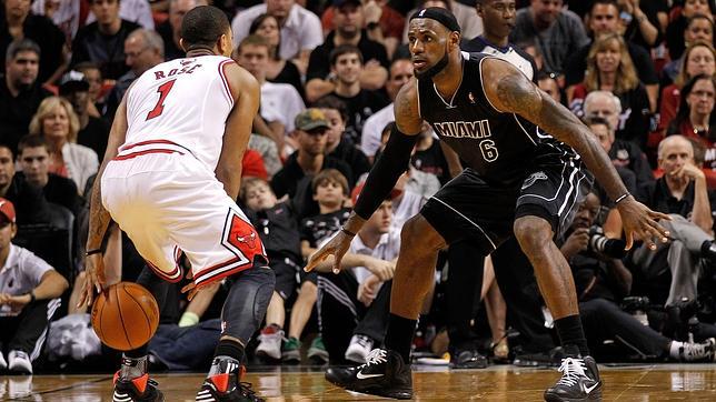 Miami gana a Chicago en unos locos minutos finales