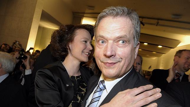 Niinistö logra una victoria histórica en las presidenciales de Finlandia