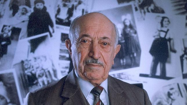 Los mormones bautizan de forma póstuma a los padres de Simon Wiesenthal