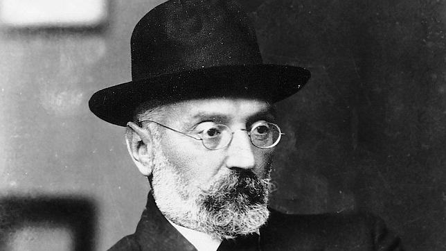 Hallan el expediente gubernativo del destierro de Miguel de Unamuno