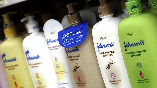 Johnson & Johnson retirará componentes químicos peligrosos de sus productos