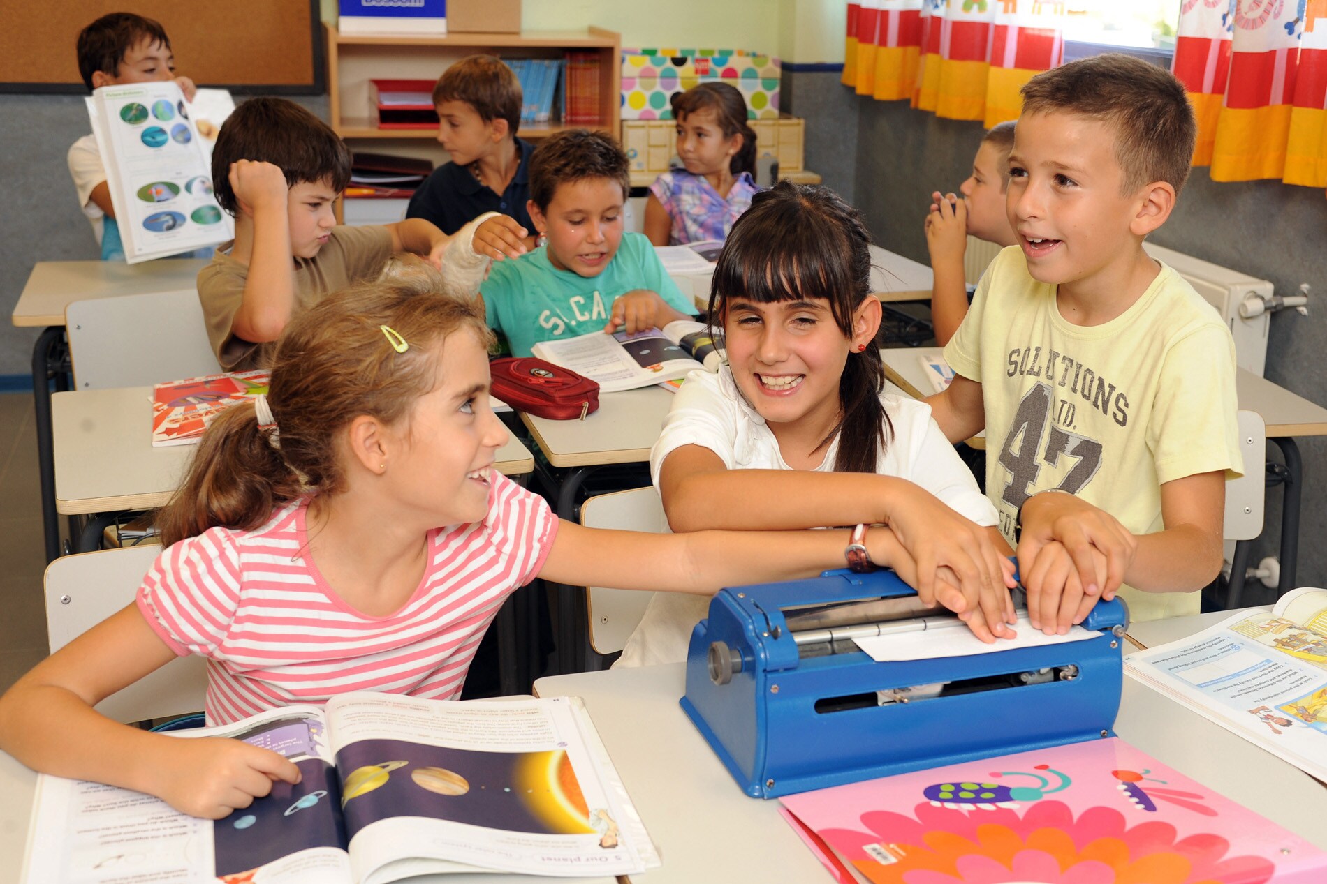 Cerca de 380 niños con discapacidad visual grave afrontan su ...