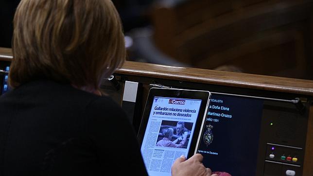 El Congreso se niega a reponer el iPad a los diputados que lo extravíen