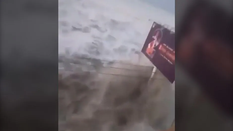 Tsunami En Indonesia El Video De La Llegada De La Ola Gigante