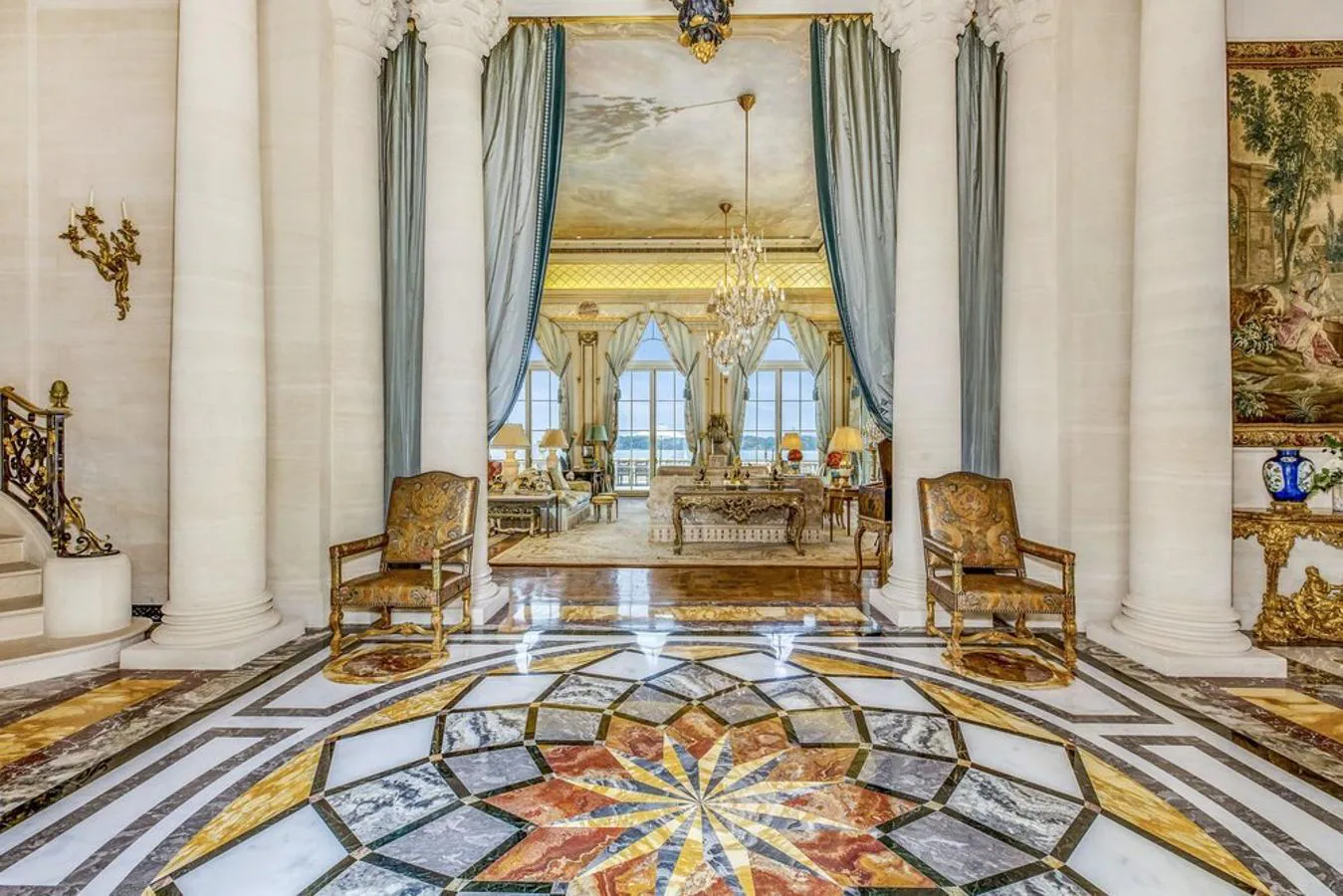 Podrás vivir en el Palacio de Versalles por 35 millones de euros