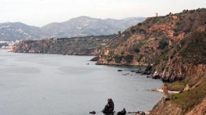 Una playa andaluza se lleva la primera bandera negra por contaminaci&oacute;n de crema solar