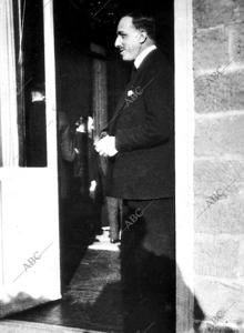 Pocos meses antes de su fallecimiento se tomó esta foto de Alfonso XIII