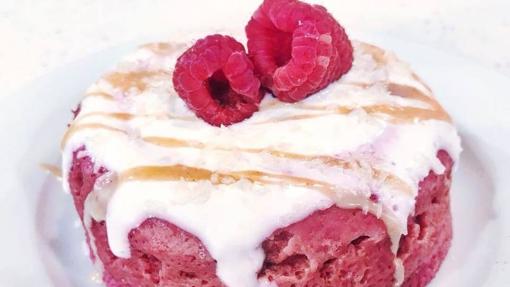 Beet and strawberry mugcake.