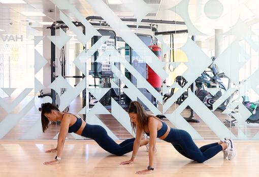flexiones con barra para bíceps