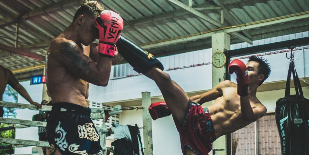 Kickboxing el deporte que te enseña a defenderte mientras te pone en forma