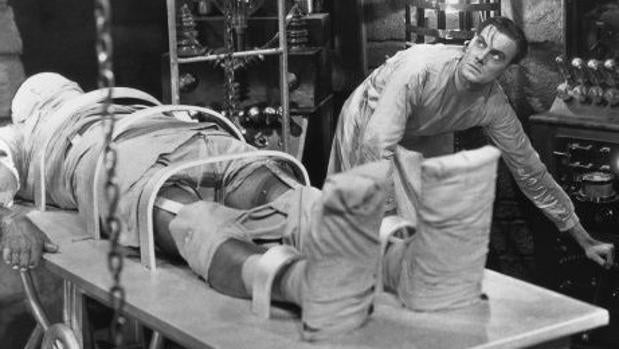 Fotograma de la película «Frankenstein» (1931)