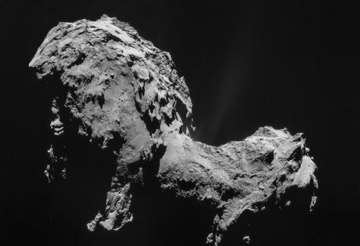 Fotografía del cometa 67-P/Churyumov-Gerasimenko captada por la sonda Rosetta