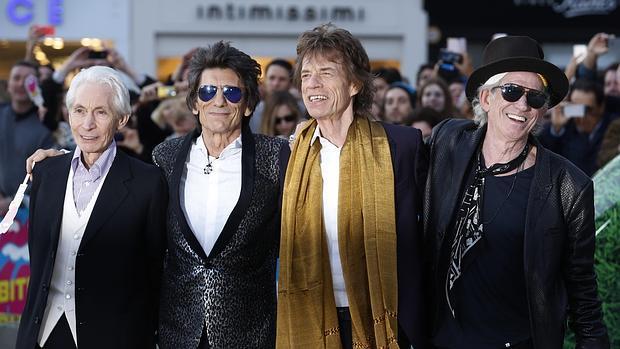 Los Stones, esta noche a su llegada a la inauguración de la exposición