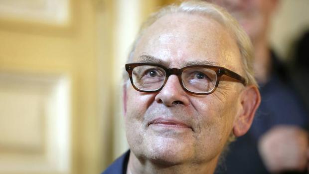 El estilode Frenkel recuerda al de Patrick Modiano, quien prologa el libro