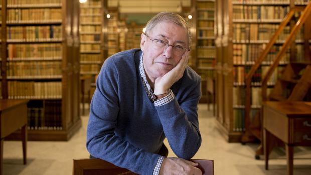 Félix de Azúa, en la Real Academia Española, donde ingresó el año pasado