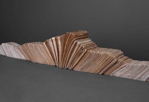 «To and From (MoMA, Oxford)» (1991), de la brasileña Jac Leirner (1961)