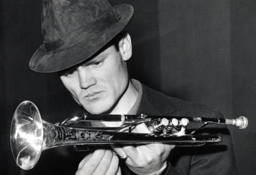 Chet Baker, fotografiado en Roma, en 1962