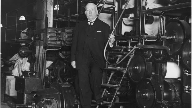 Torcuato Luca de Tena, en las rotativas, en 1919