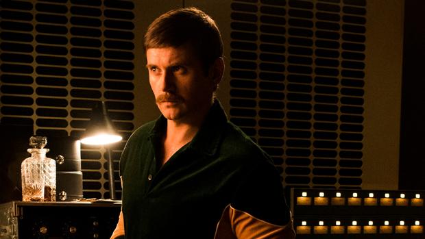 Alan Lech interpreta en «Bohemian Rhapsody» a Paul Prenter, el villano