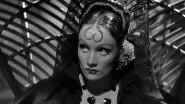 Marlene Dietrich en «El diablo es una mujer»