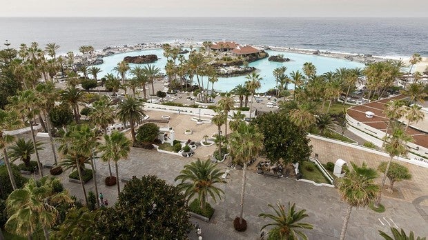 César Manrique lideró algunos proyectos de regeneración de núcleos costeros, como el Lago Martiánez