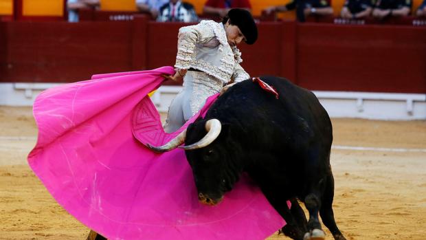Roca Rey remata con una buena media