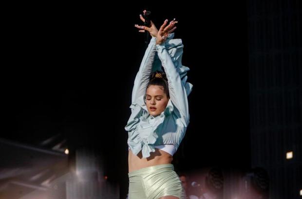 Rosalía, durante su actuación en el festival Mad Cool de Madrid el 10 julio de 2019