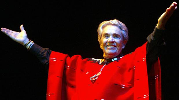 En sus conciertos, siempre parecía que quisiera abrazar a todo el público