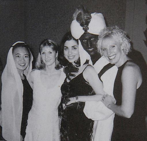 Justin Trudeau disfrazado en la foto de la polémica, de 2001