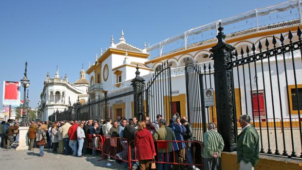 Colas en la Maestranza en otra edición