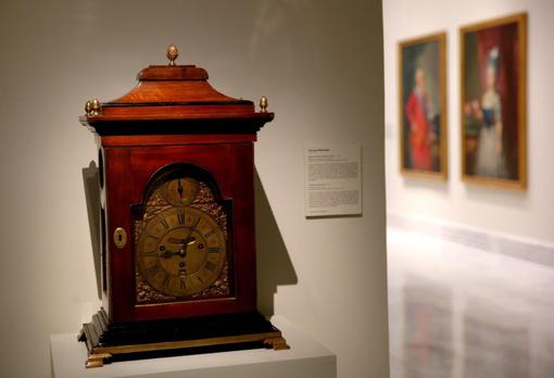 Reloj de sobremesa inglés, realizado por ThomasWindmills