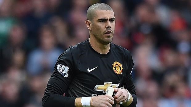 Víctor Valdés, en un partido del Manchester United