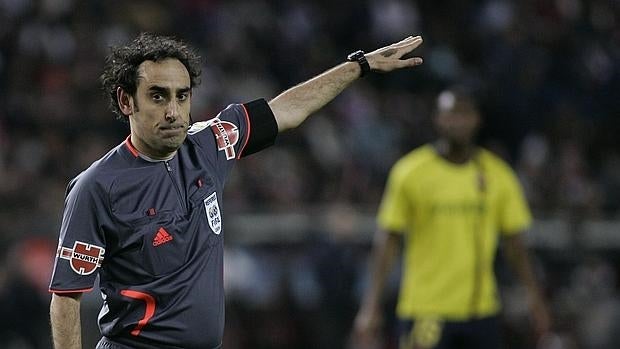 Eduardo Iturralde González, en un partido de Primera división
