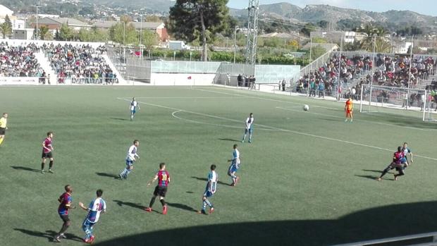 Partido ante el Sabadell, en el que el Eldense superó el récord de técnicos en Segunda B