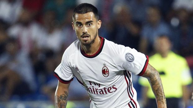 Suso con la camiseta del Milán