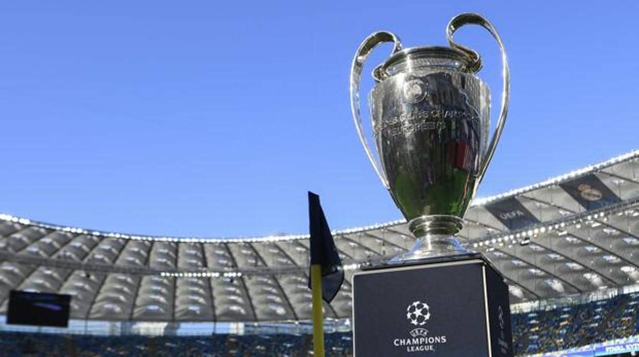 Champions League: La UEFA desmiente que contemple jugar la Champions en