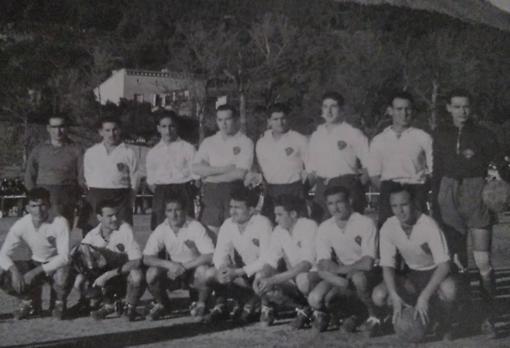Formación de la UD San Lorenzo que jugó en 1950 contra su homónimo argentino