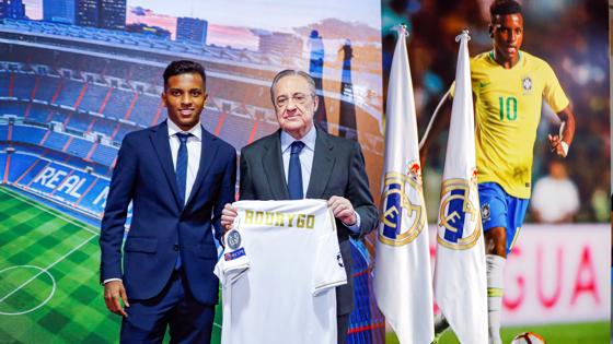 Florentino Pérez y Rodrygo en el palco de honor