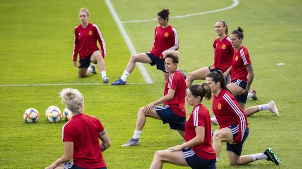 Concentración de la Selección española en Francia