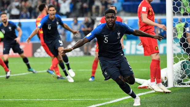Samuel Umtiti tras anotar un gol con su selección el pasado verano