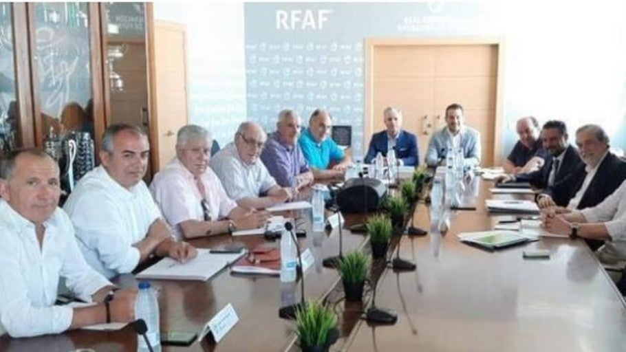 ProLiga denuncia la «contradictoria» decisión de la RFAF de descender de golpe a 8 equipos