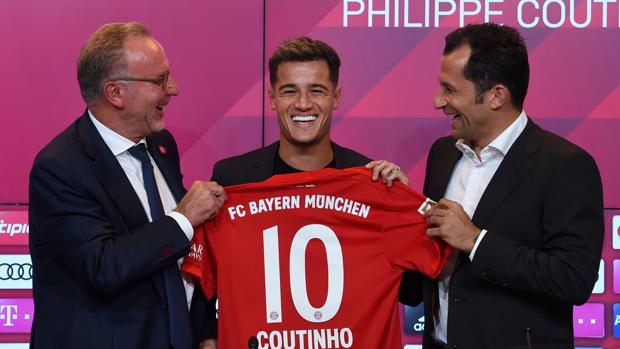 Coutinho, con su nueva camiseta