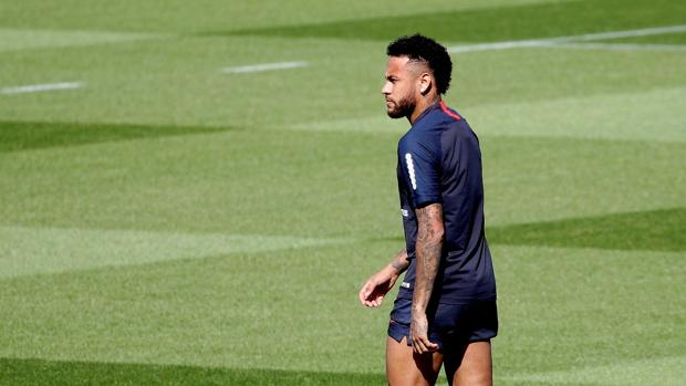 Neymar durante un entrenamiento esta semana