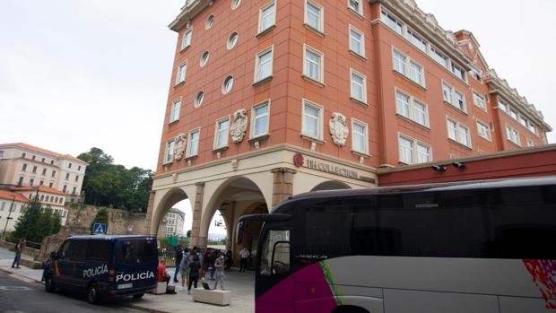 El Fuenlabrada Confinado En Su Hotel A La Espera De Hacerse Las Pcr