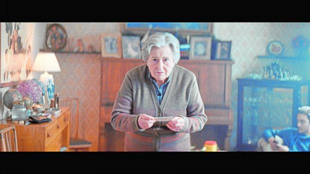 Carmina, una maestra que es la protagonista de la campaña publicitaria del Sorteo Extraordinario de la Lotería de Navidad de este año