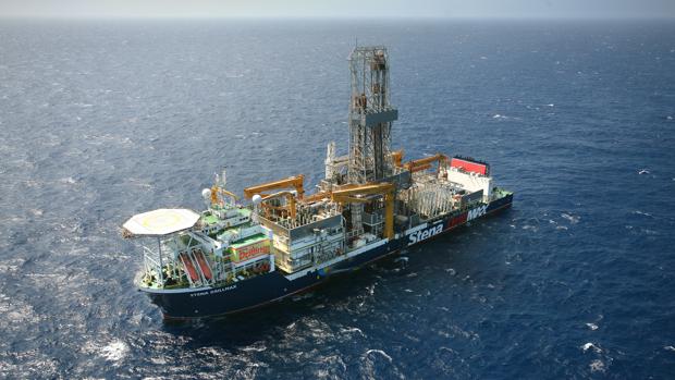 Barco de sondeos de Repsol