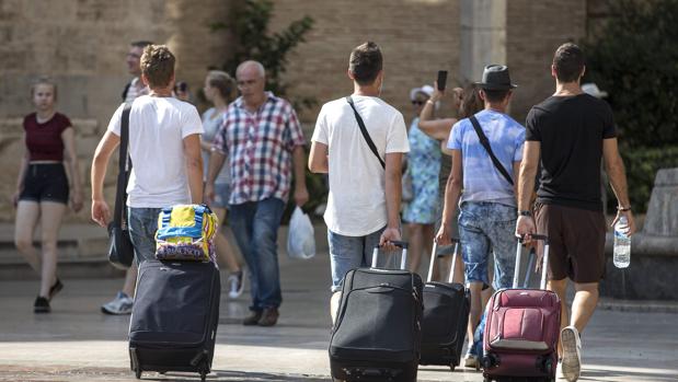 El 46,1% de los visitantes extranjeros han elegido Canarias para sus estancias hoteleras en febrero